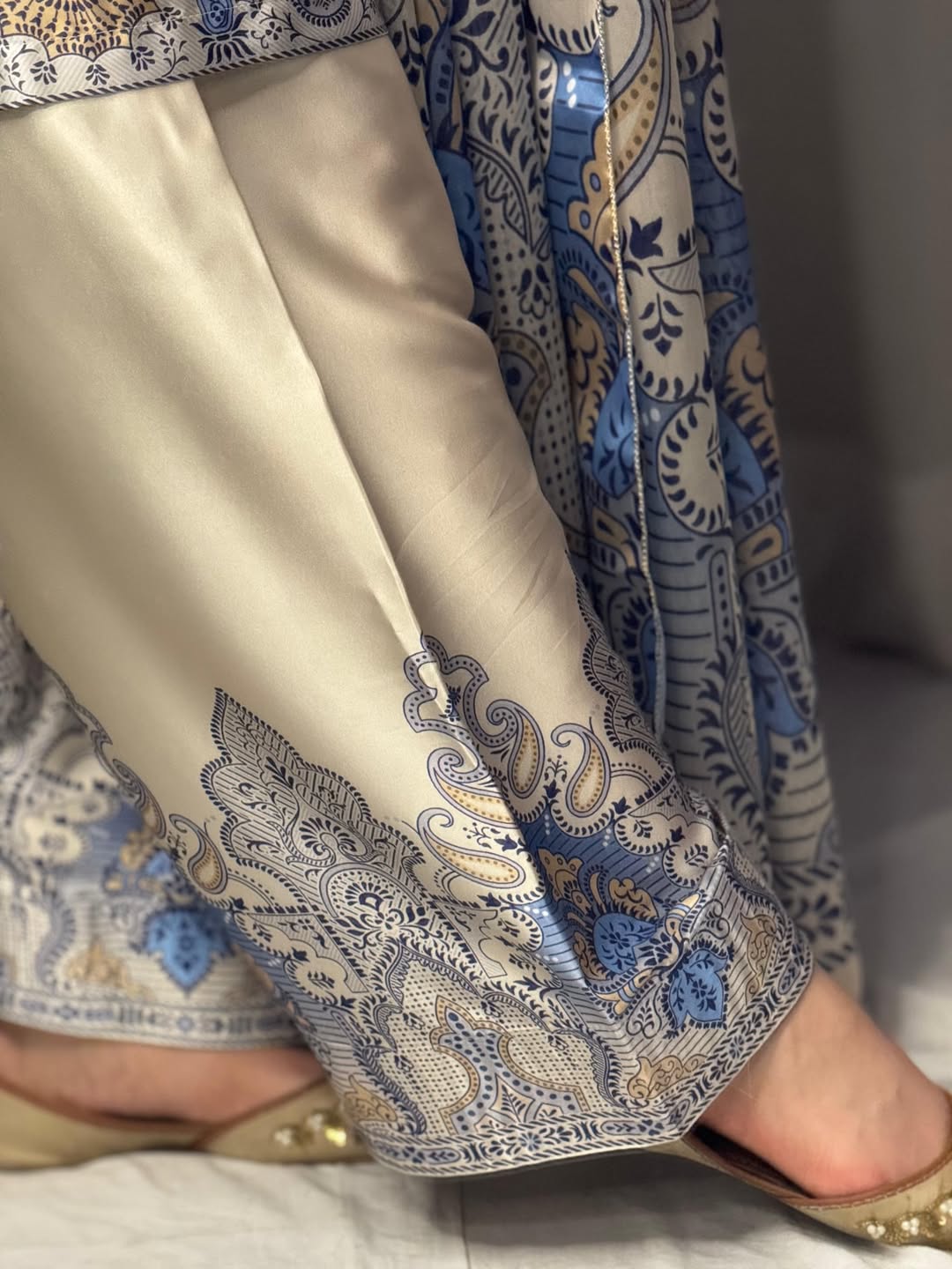 Shamos Silk 3PC Unstitched Suit | Premium Silk Collection